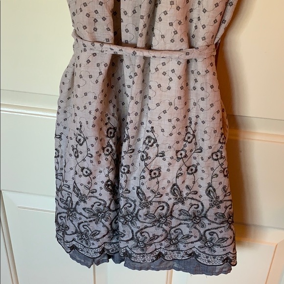 Dress - Picture 3 of 4